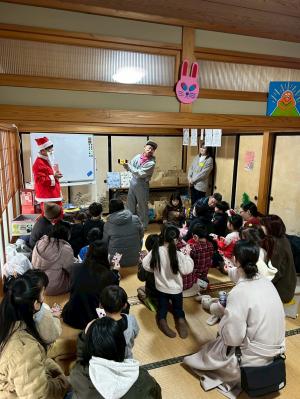 ツリー飾りつけ