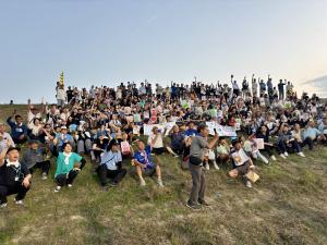 ミズベで乾杯　乾杯の瞬間